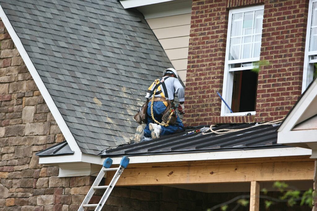 Commercial New Roof Installation Services in Oak Grove North Carolina