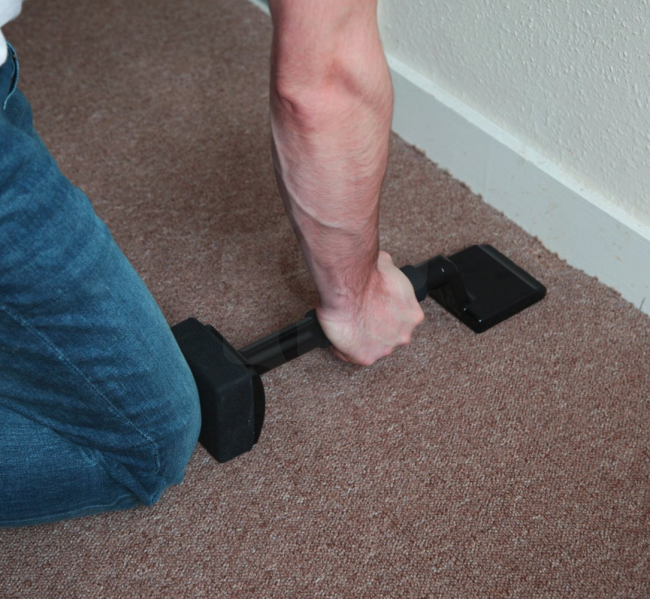 Carpet Stretching for a Smooth, Safe Appearance